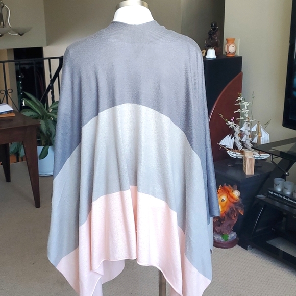 Women's Gray/Pink Long Cover Shawl (OS) - Picture 5 of 5